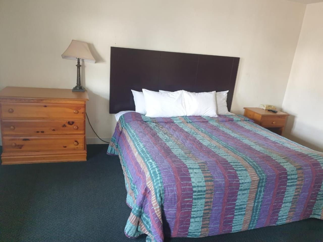Town & Country Inn Seekonk Buitenkant foto
