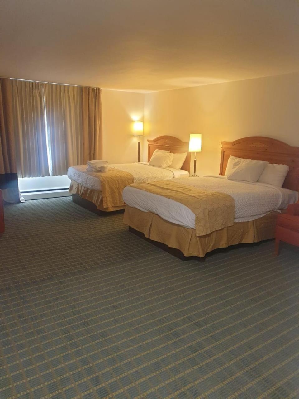 Town & Country Inn Seekonk Buitenkant foto